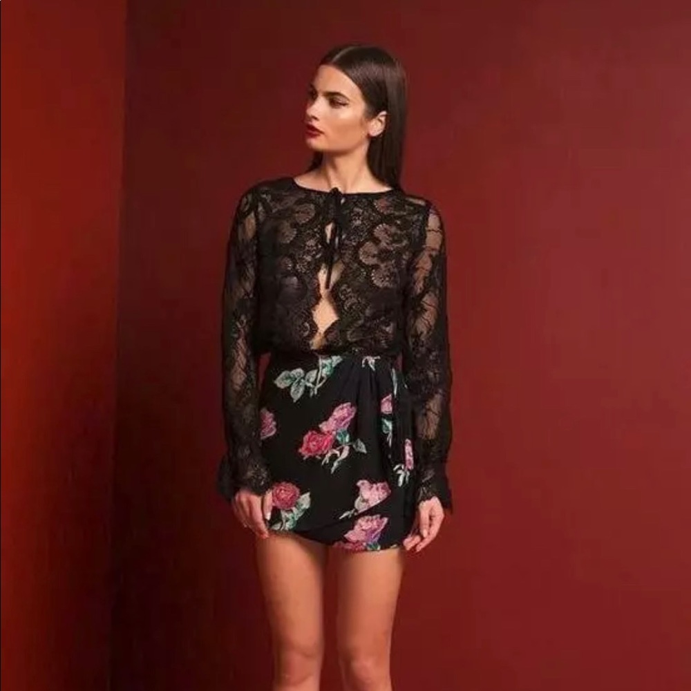 Stone Cold Fox Ruby Skirt Black Peony Size 1 $285